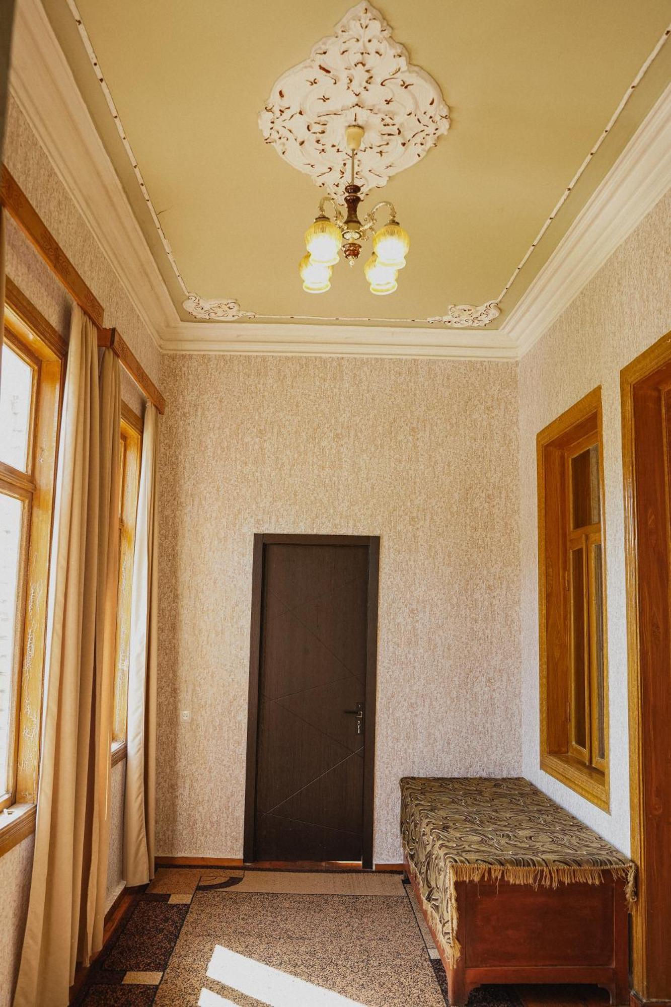 Hostel Old District Kutaisi Zewnętrze zdjęcie