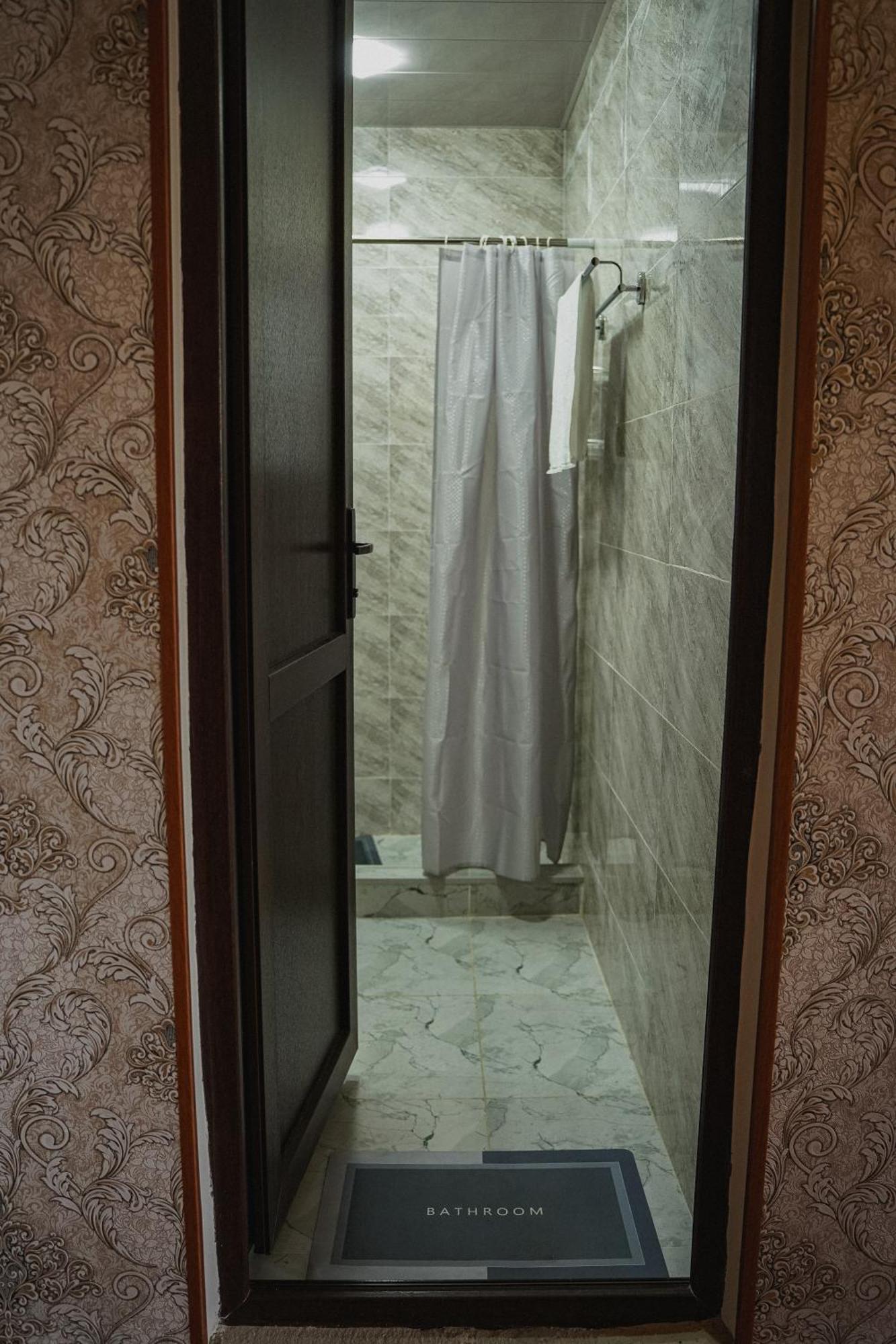 Hostel Old District Kutaisi Zewnętrze zdjęcie